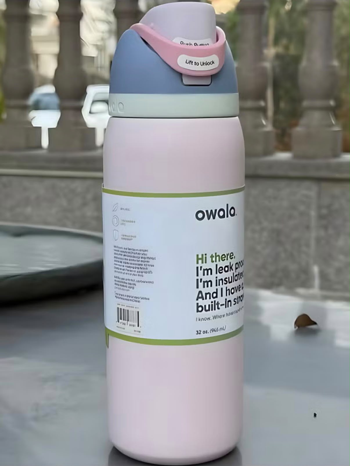 Owala FreeSip 32oz Stainless Steel Water Bottle with Straw Macaron Strawberry Qatar