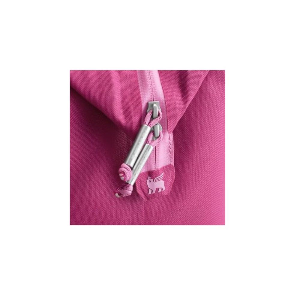 Stanley Julienne mini cooler zipper and insulated lining detail in fuchsia color